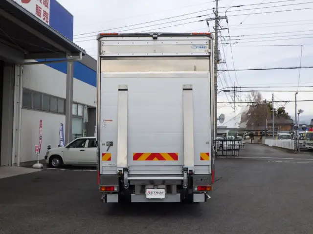 三菱 キャンター TPG-FEB90(2WD)の写真8