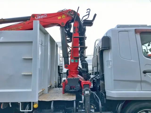 クレーン運転席側の状態です。|三菱 ファイター QDG-FQ62Fの写真20