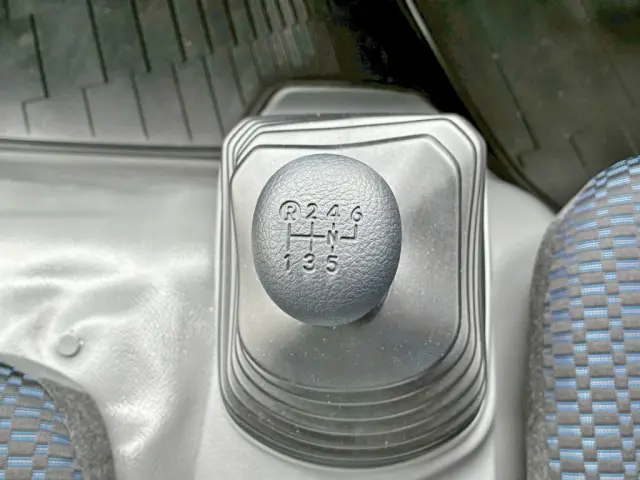 日野 デュトロ 2KG-XZU712M(2WD)の写真18
