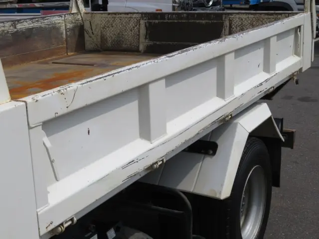 ボディー側面にキズ・サビがあります。|日野 デュトロ 2KG-XZU700X(2WD)の写真34