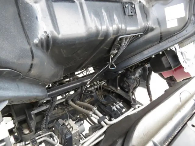 キャブ下面の状態です。|日野 デュトロ 2KG-XZU700X(2WD)の写真39