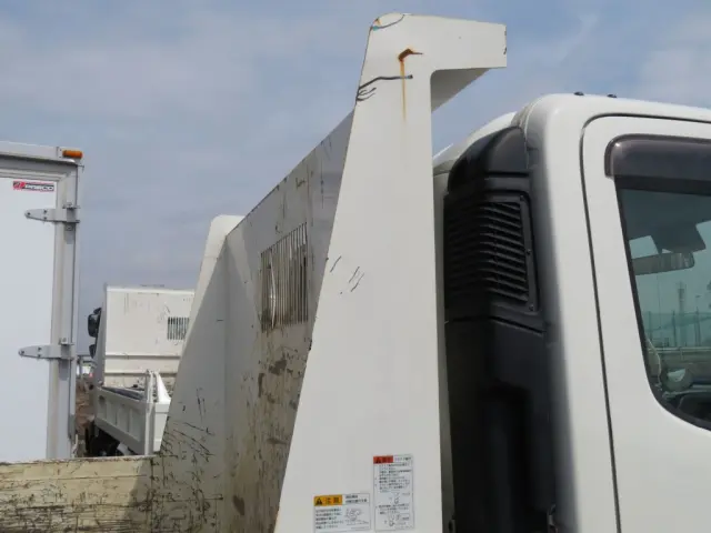 プロテクター側面にキズ・サビがあります。|日野 デュトロ 2KG-XZU700X(2WD)の写真44