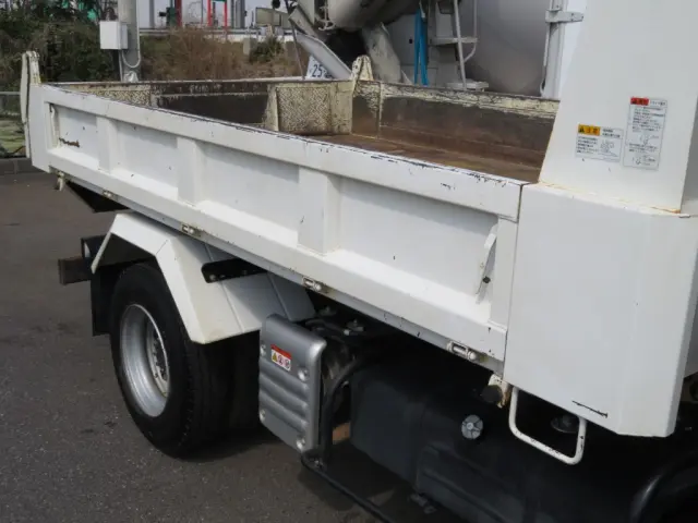 ボディー側面のキズ・サビがあります。|日野 デュトロ 2KG-XZU700X(2WD)の写真47