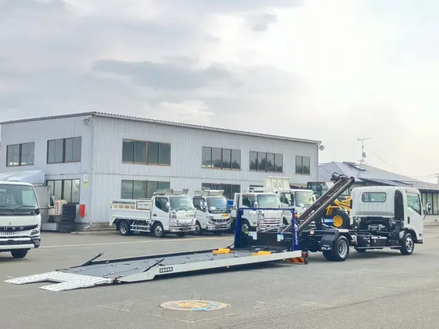 いすゞ エルフ 2RG-NPR88AN(2WD)の写真4