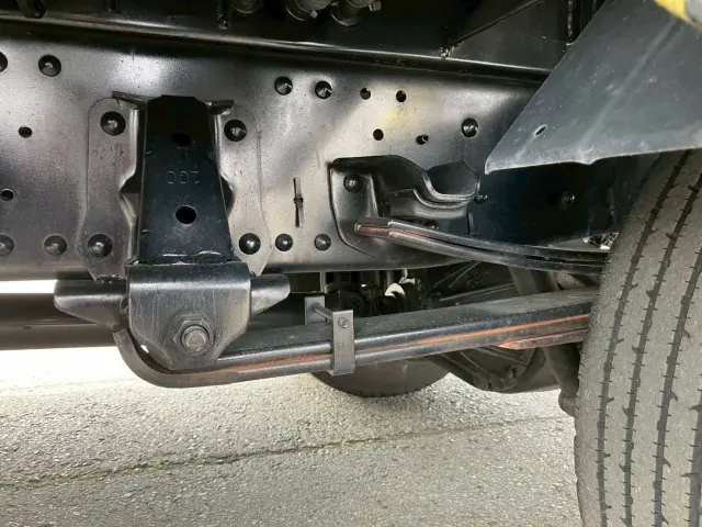 いすゞ エルフ 2RG-NPR88AN(2WD)の写真5