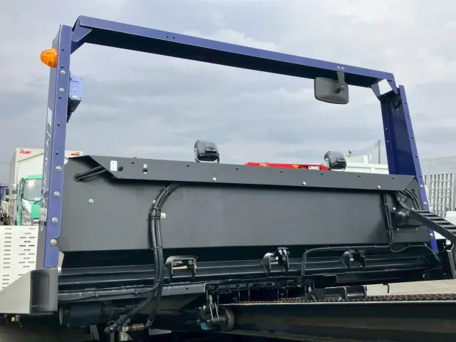 いすゞ エルフ 2RG-NPR88AN(2WD)の写真10