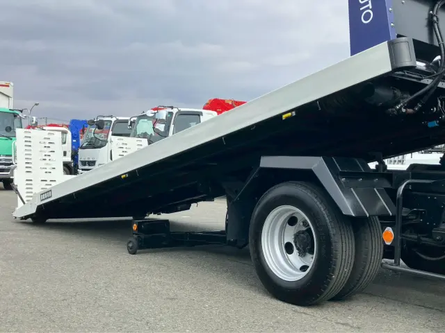 いすゞ エルフ 2RG-NPR88AN(2WD)の写真11