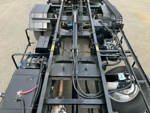 いすゞ エルフ 2RG-NPR88AN(2WD)の写真12