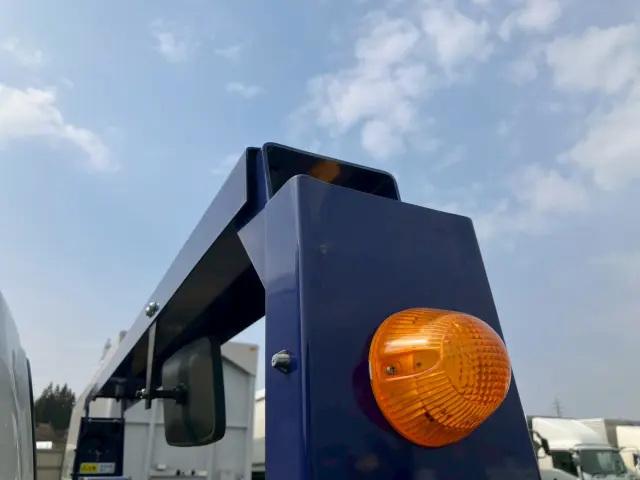 いすゞ エルフ 2RG-NPR88AN(2WD)の写真19