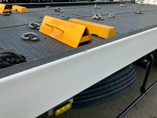 いすゞ エルフ 2RG-NPR88AN(2WD)の写真20