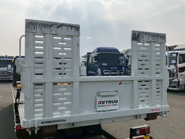 いすゞ エルフ 2RG-NPR88AN(2WD)の写真30