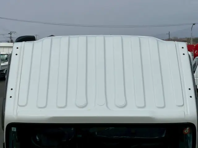 いすゞ エルフ 2RG-NPR88AN(2WD)の写真37