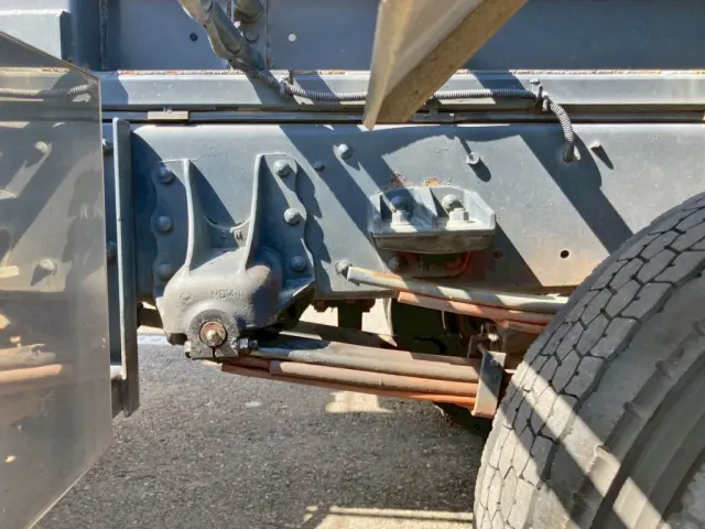 リーフサスです。|ＵＤ コンドル TKG-MK38L(2WD)の写真5