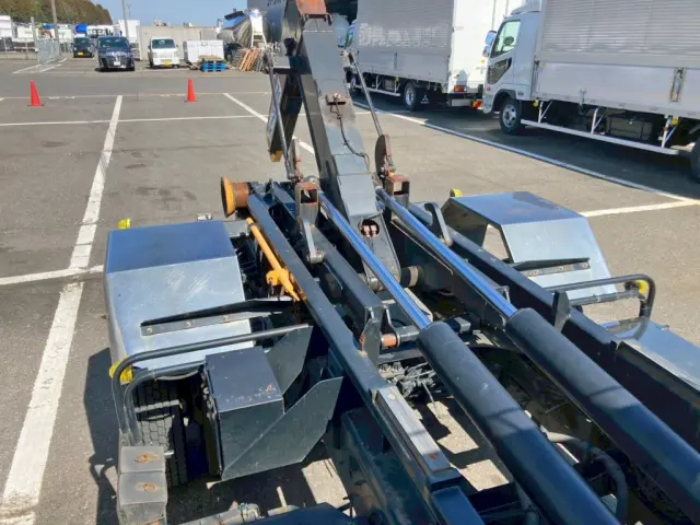 ツインシリンダーです。|ＵＤ コンドル TKG-MK38L(2WD)の写真15