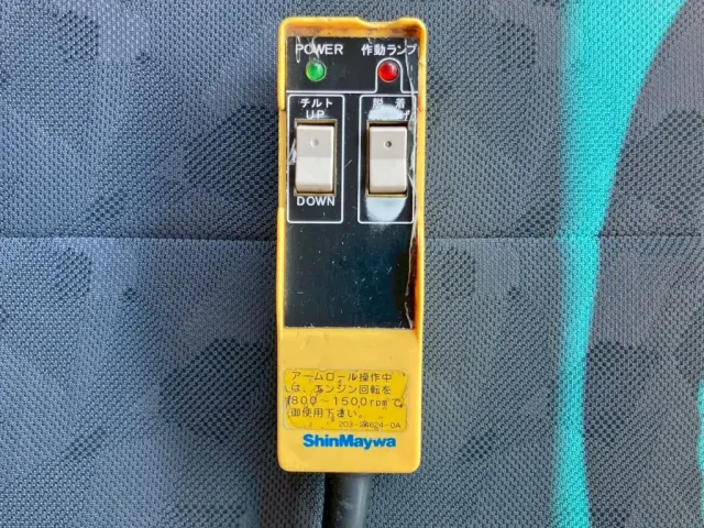 アームロールのコントローラーです。|ＵＤ コンドル TKG-MK38L(2WD)の写真20