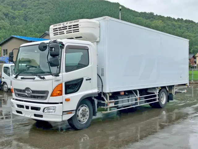 日野 レンジャー QKG-FJ7JLAGの写真1