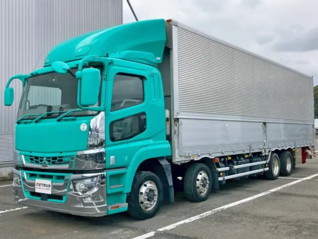 フロント周り、メッキパーツで飾っています|三菱 スーパーグレート 2PG-FS74HZの写真1