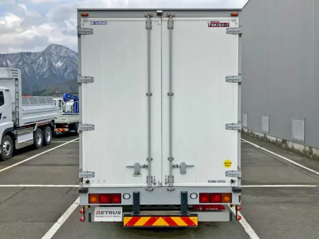 リヤ周りの状態です。|三菱 スーパーグレート 2PG-FS74HZの写真9