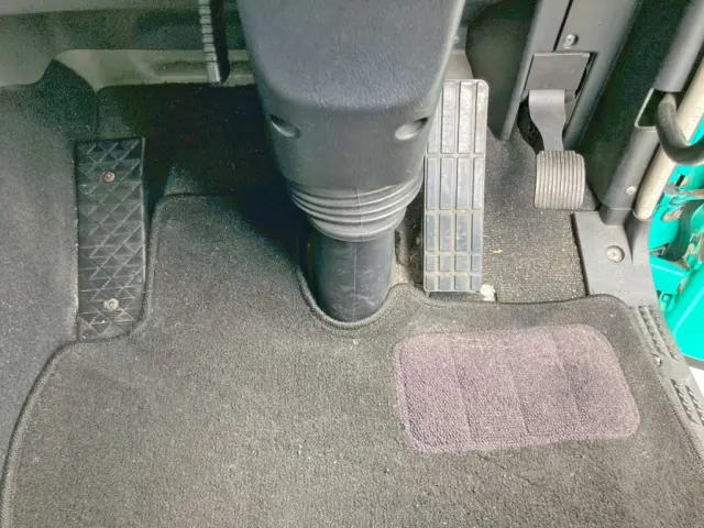 2ペダル仕様です。|三菱 スーパーグレート 2PG-FS74HZの写真39