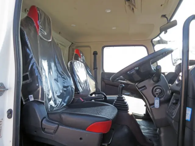 日野 レンジャー 2KG-FD2ABA(2WD)の写真13