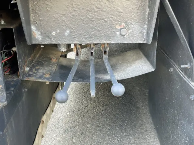 オートスライド 及び 歩みの昇降レバーです。(作動未確認)|トレールモービル トレールモービル PLR232AEの写真27