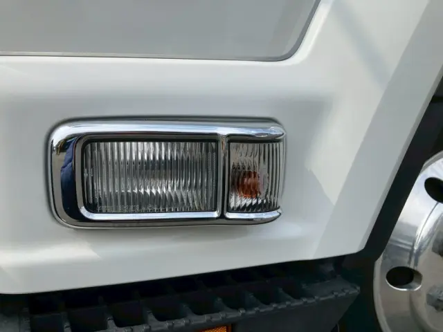 助手席側ドアウインカーレンズにキズがあります。|いすゞ フォワード 2RG-FRR90T2(2WD)の写真27