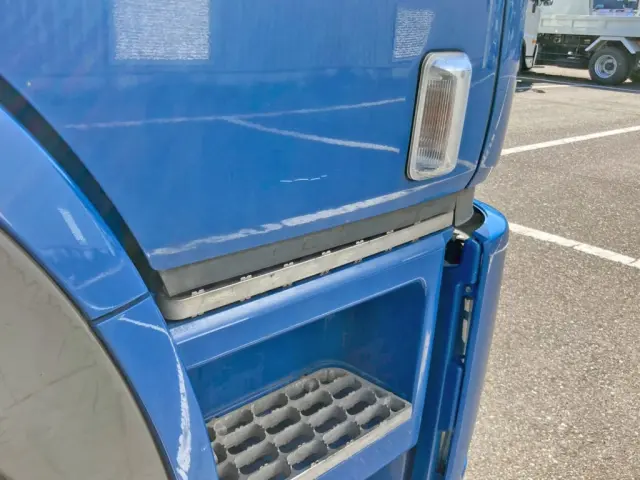 運転席ドアにキズがあります。|三菱 スーパーグレート 2PG-FS74HZの写真27