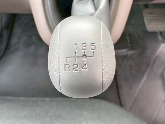 三菱 キャンター 2RG-FBAV0(2WD)の写真26