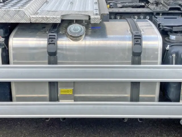 日野 プロフィア 2DG-SH1EDGG(2WD)の写真20