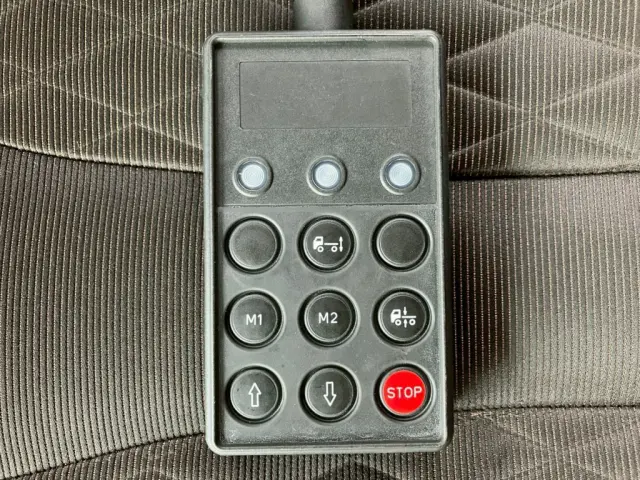 エアサスのコントローラーです。|日野 プロフィア 2DG-SH1EDGG(2WD)の写真21