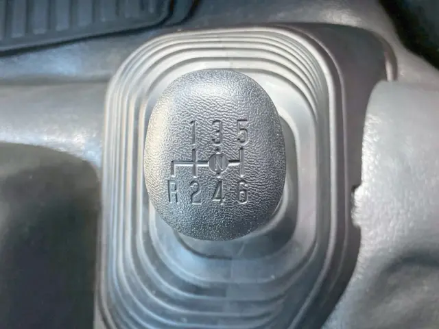 いすゞ フォワード 2PG-FRR90S4(2WD)の写真25