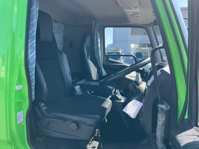 三菱 ファイター 2KG-FK62F(2WD)の写真7