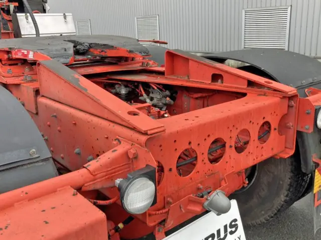 いすゞ ギガ QKG-EXZ52BJ(6x4)の写真8