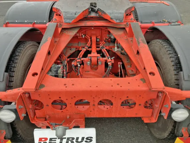 いすゞ ギガ QKG-EXZ52BJ(6x4)の写真9