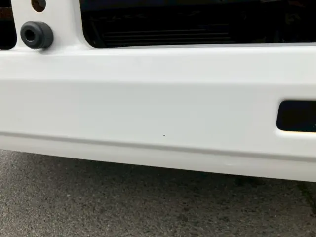 フロントバンパーにキズがあります。|いすゞ フォワード 2RG-FRR90S2(2WD)の写真17