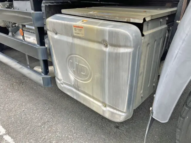 ＵＤ クオン QKG-CD5YL(6x2)の写真27