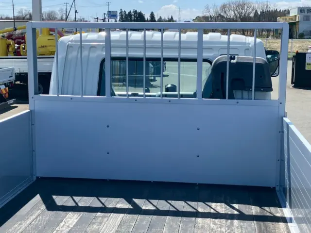 三菱 ファイター 2KG-FK62F(2WD)の写真9