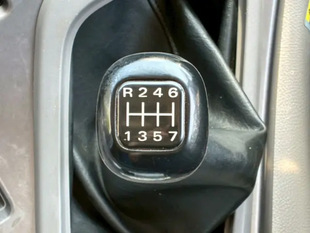 UD クオン QKG-CD5ZLの写真40