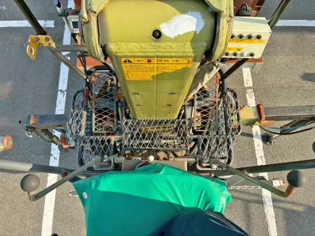 クレーンの操作レバーです。|三菱 スーパーグレート QPG-FU60VZ(6x2)の写真13