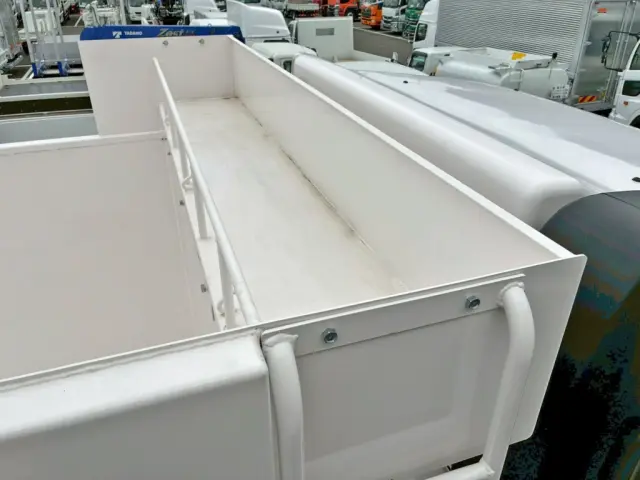 シートデッキの状態です。|日野 プロフィア 2DG-FS1AHE(6x4)の写真11