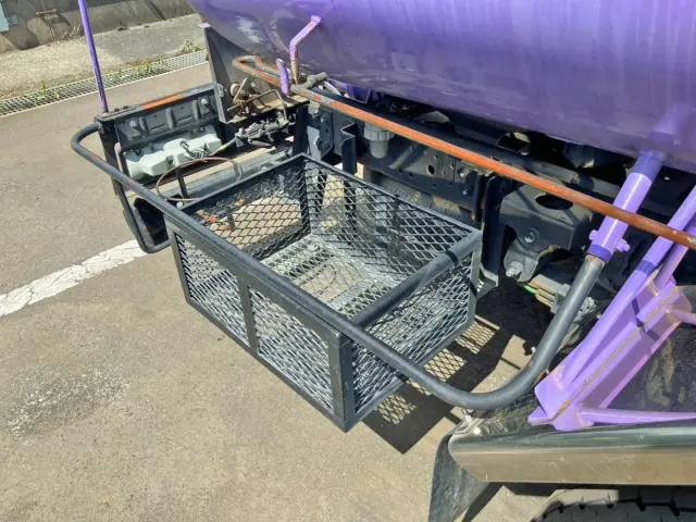 運転席側後方に物入が付いています。|日野 デュトロ TKG-XZU600E(2WD)の写真25