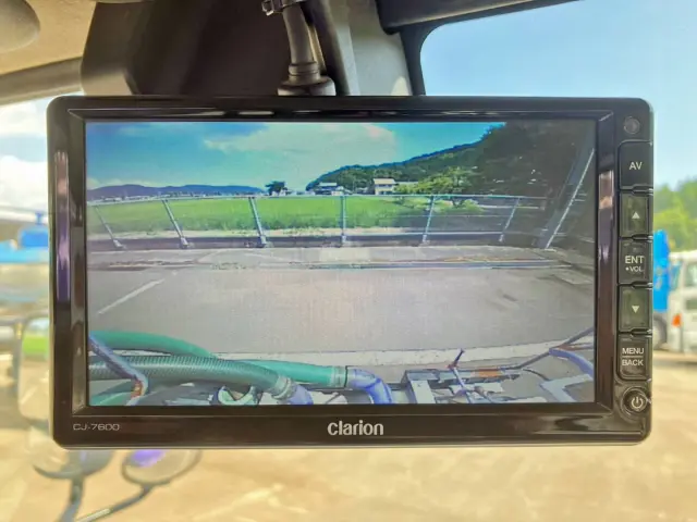 液晶バックモニターが付いています。|日野 デュトロ TKG-XZU600E(2WD)の写真36