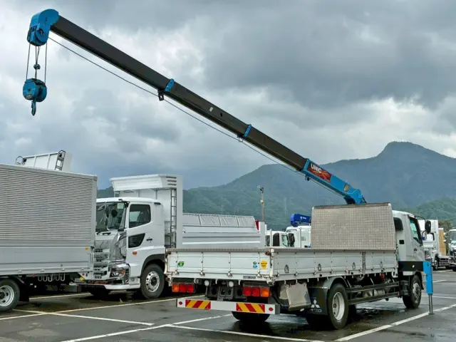 三菱 ファイター 2KG-FK65FZの写真4