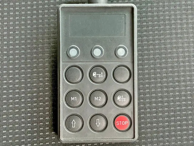 エアサスのコントローラーです。|三菱 ファイター 2KG-FK65FZの写真34