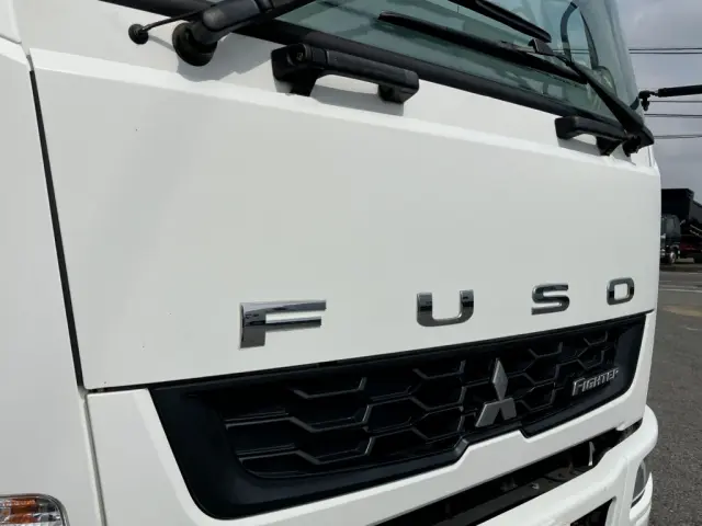 燃料タンクは200L・鉄製です。|三菱 ファイター QKG-FK62FZ(2WD)の写真31