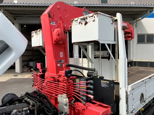 運転席側ドアにキズ・凹みがあります。|三菱 ファイター QKG-FK62FZ(2WD)の写真59