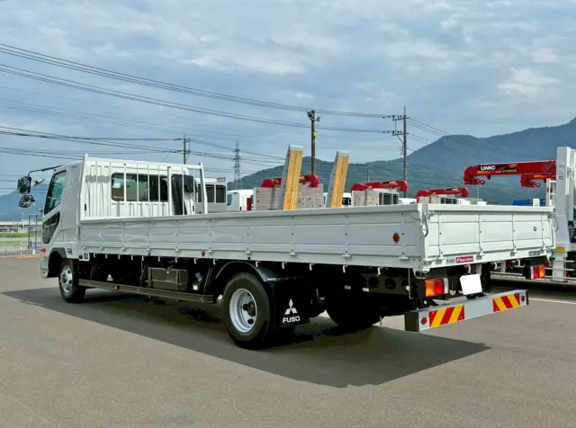 三菱 ファイター 2KG-FK62F(2WD)の写真3
