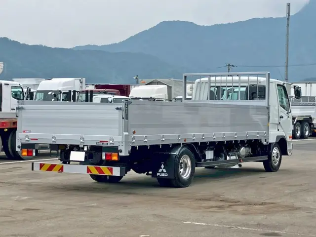 三菱 ファイター 2KG-FK65F(2WD)の写真4