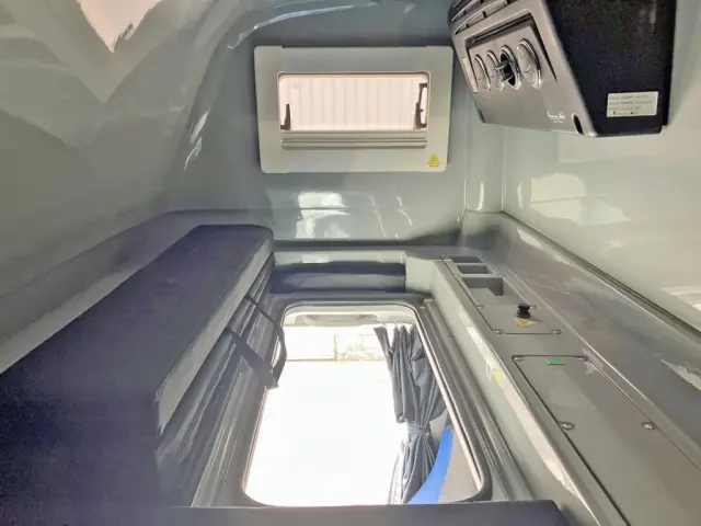 いすゞ ギガ QKG-CYJ77B(8x4)の写真15