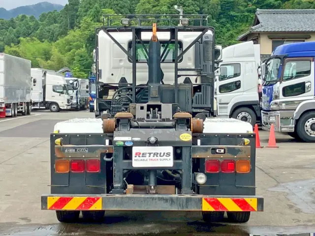 リヤ周りの状態です。|日野 プロフィア QPG-FS1EREAの写真14